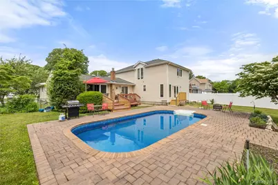 269 Brookville Avenue, Islip, NY 11751 - Photo 30