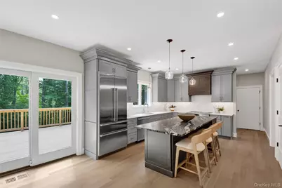 35 Shady Brook Lane, Cortlandt Manor, NY 10567 - Photo 2