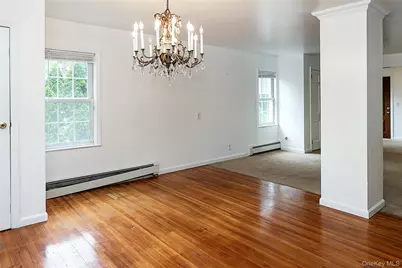 49 Red Ground Road, Roslyn Heights, NY 11577 - Photo 10