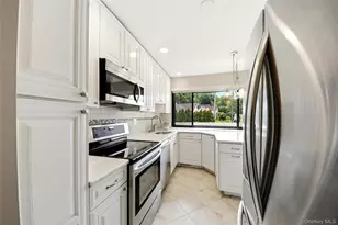 11 Rockhagen Rd, Thornwood, NY 10594 - Photo 6