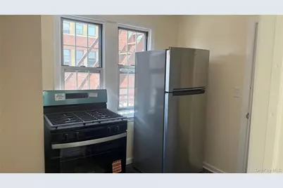 89-28 207th Street #2nd Floor, Queens Village, NY 11427 - Photo 4