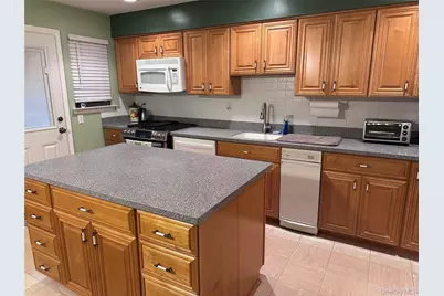 44 Milford Lane #A, Suffern, NY 10901 - Photo 2