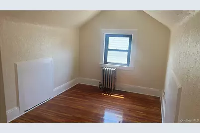 89-28 207th Street #3rd Floor, Queens Village, NY 11427 - Photo 2