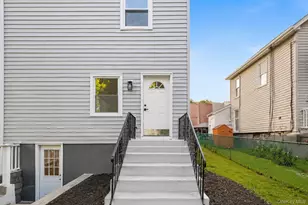 18 Anna St, Nyack, NY 10960 - Photo 2