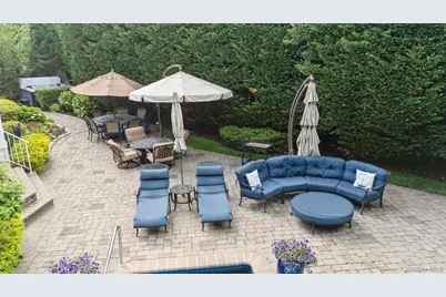2539 Bradley Court, Merrick, NY 11566 - Photo 36