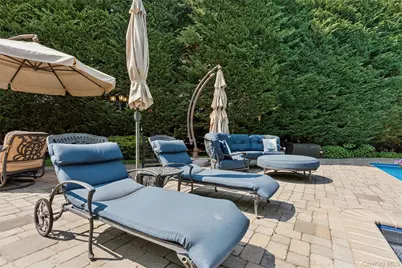 2539 Bradley Court, Merrick, NY 11566 - Photo 34