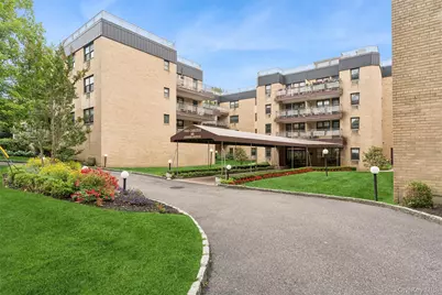 40 Stoner Avenue #1R, Great Neck, NY 11021 - Photo 1