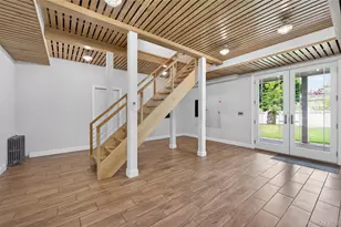 161 Greenway W, New Hyde Park, NY 11040 - Photo 14