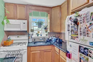 25 Glen Hollow Dr, Holtsville, NY 11742 - Photo 8
