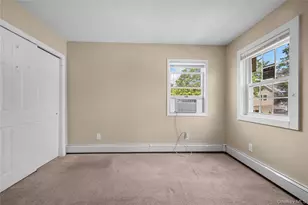 394 Warwick Rd, East Meadow, NY 11554 - Photo 20