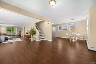 394 Warwick Rd, East Meadow, NY 11554 - Photo 4