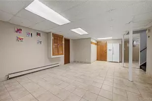 465 Washington Pl, Mineola, NY 11501 - Photo 30