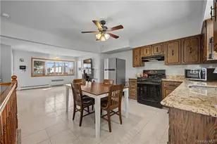 465 Washington Pl, Mineola, NY 11501 - Photo 12