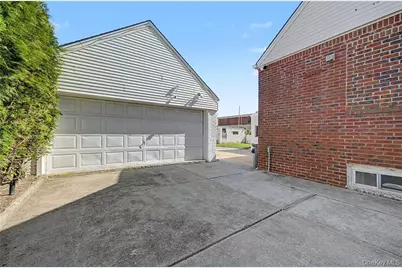 465 Washington Place, Mineola, NY 11501 - Photo 38