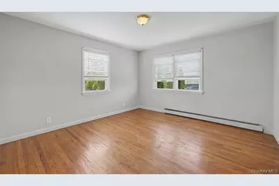 465 Washington Place, Mineola, NY 11501 - Photo 16