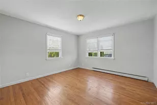 465 Washington Pl, Mineola, NY 11501 - Photo 16