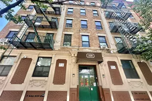 2120 Mapes Ave, Bronx, NY 10460 - Photo 1