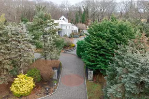 83 Cliff Rd, Port Jefferson, NY 11777 - Photo 2