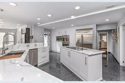 83 Cliff Road, Port Jefferson, NY 11777 - Photo 12