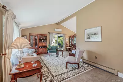 11 Beverly Lane, East Moriches, NY 11940 - Photo 14