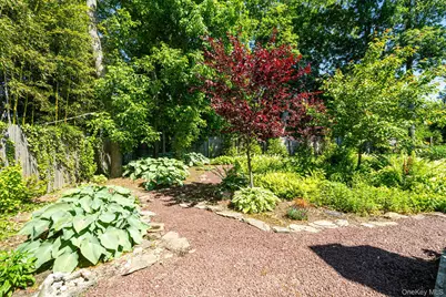 11 Beverly Lane, East Moriches, NY 11940 - Photo 8