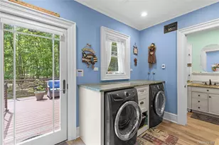 490 Wading River Rd, Manorville, NY 11949 - Photo 24