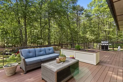 490 Wading River Road, Manorville, NY 11949 - Photo 28