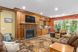 490 Wading River Rd, Manorville, NY 11949 - Photo 6