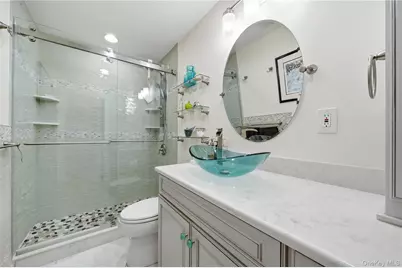 659 E Broadway #B, Long Beach, NY 11561 - Photo 16