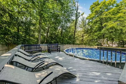 1019 Fox Meadow Road, Yorktown Heights, NY 10598 - Photo 2