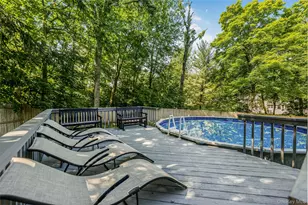 1019 Fox Meadow Rd, Yorktown Heights, NY 10598 - Photo 2