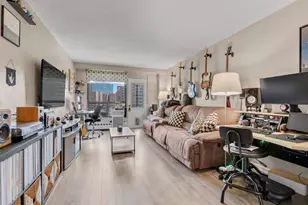 61-25 98th St, Rego Park, NY 11374 - Photo 2