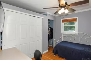 114 5th St, Lindenhurst, NY 11757 - Photo 8