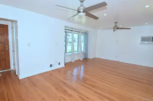54 Camden Pl, New Hyde Park, NY 11040 - Photo 14
