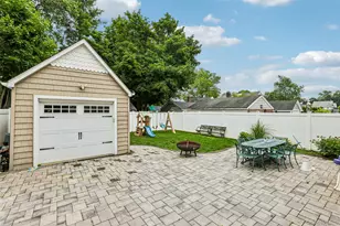 123 Stratford Ave, Williston Park, NY 11596 - Photo 20