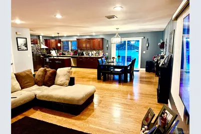285 Daniel Street, Lindenhurst, NY 11757 - Photo 8
