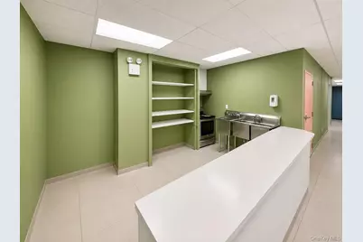 136-82 39th Avenue #2FL, Flushing, NY 11354 - Photo 2
