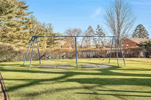 5 Fieldstone Dr, Hartsdale, NY 10530 - Photo 16
