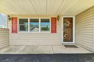 83 Coppersmith Rd, Levittown, NY 11756 - Photo 4