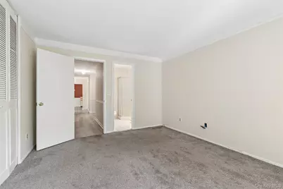 950 Skyline Drive, Coram, NY 11727 - Photo 24