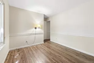 950 Skyline Dr, Coram, NY 11727 - Photo 18