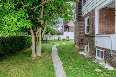 106 Dunwoodie Street, Yonkers, NY 10704 - Photo 24