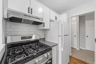 5 Sadore Ln, Yonkers, NY 10710 - Photo 2