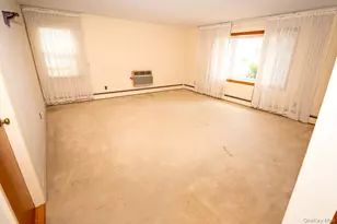 34 Remsen Ave, Valley Stream, NY 11580 - Photo 14