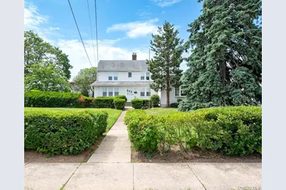 34 Remsen Avenue, Valley Stream, NY 11580 - Photo 2