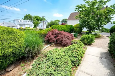 34 Remsen Avenue, Valley Stream, NY 11580 - Photo 6
