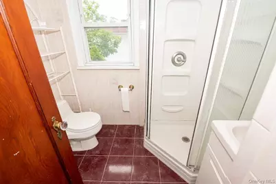 34 Remsen Avenue, Valley Stream, NY 11580 - Photo 12