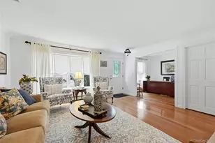 4 Bacon Ln, Babylon, NY 11702 - Photo 8