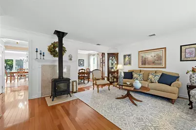 4 Bacon Lane, Babylon, NY 11702 - Photo 6