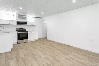 1970 E Main Street #APT 1974, Mohegan Lake, NY 10547 - Photo 6